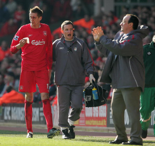 拉菲尼亚否认转会沙特传闻，斥媒体报道不实（拉菲尼亚辟谣赴沙特传闻，称相关报道失实）