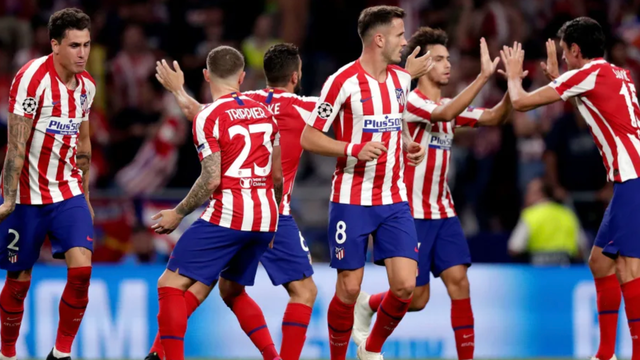 上半场累计第4次！杨瀚森次节协防再送防守犯规（上半场已第4次！杨瀚森次节协防再被吹防守犯规）