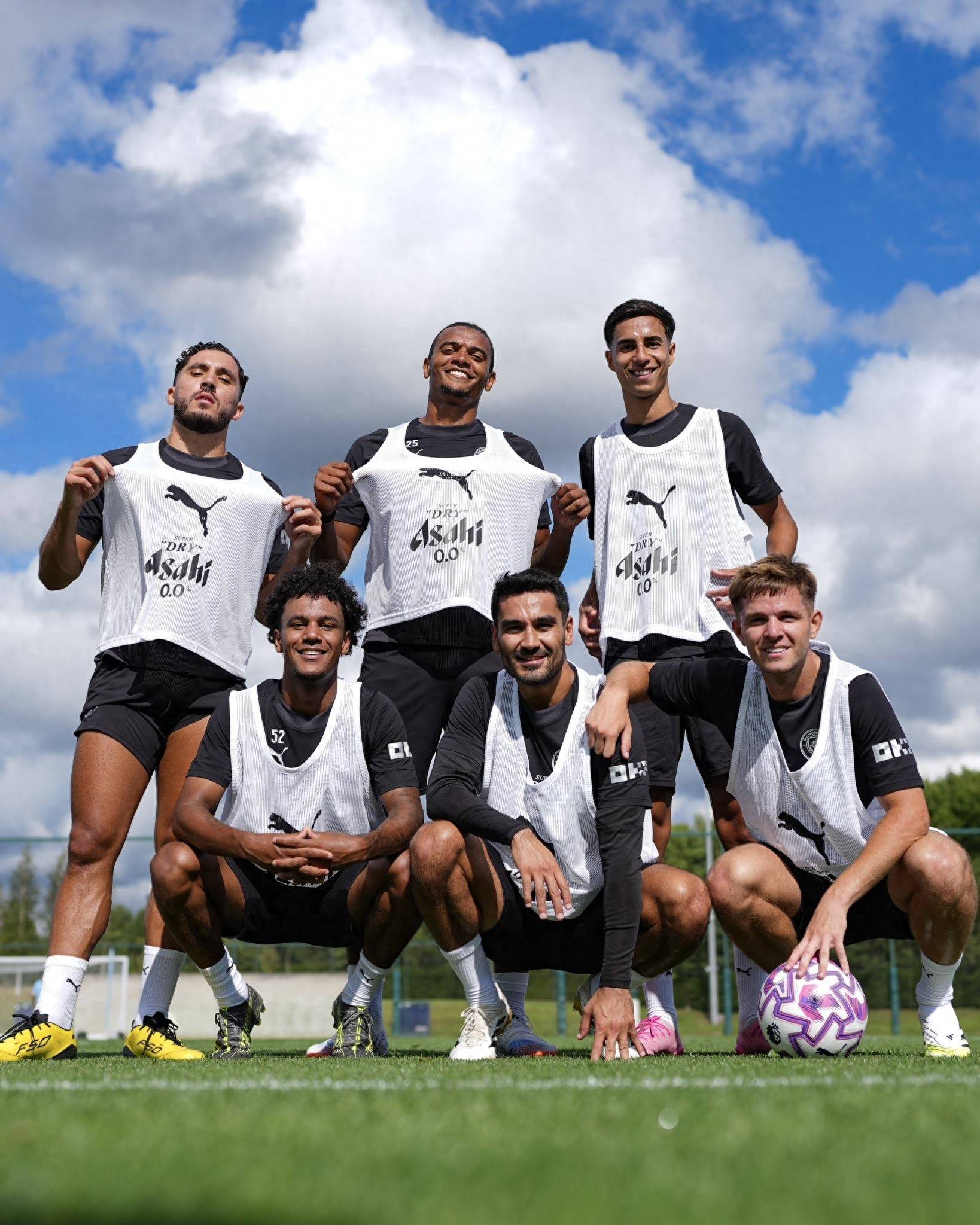 欧冠淘汰赛前瞻：拜仁主场迎战利物浦,（欧冠淘汰赛看点：拜仁主场对阵利物浦）