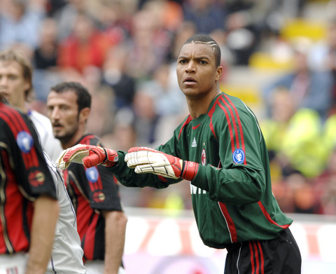 奥尔莫：我们丢球后很快便重整旗鼓，很高兴能帮助球队获胜（奥尔莫：失球后我们很快反弹，能助球队赢球我很开心）