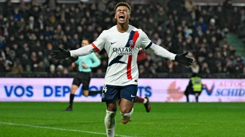 赛前发高烧，普利希奇比赛当天和球队会合并替补双响导演逆转（赛前高烧仍出战，普利希奇赛日与队会合替补梅开二度助逆转）