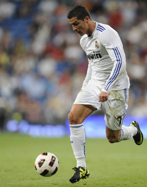 云南玉昆门将余鉴贤：希望下个赛季我能参加更多比赛（云南玉昆门将余鉴贤：盼下赛季获得更多出场机会）