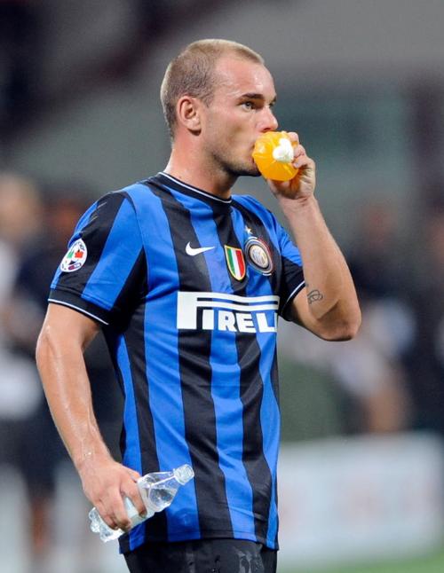 申花官方：今日一线队收假集结训练，阿苏埃、陈晋一等未归队（申花通报：一线队今日结束假期开始合练，阿苏埃、陈晋一等暂未归队）