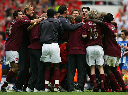 中超亚足联技术分或遭澳超反超，掉至东亚第五亚冠席位再削减（中超技术分恐被澳超超越，东亚排名或跌至第5，亚冠名额再缩水）