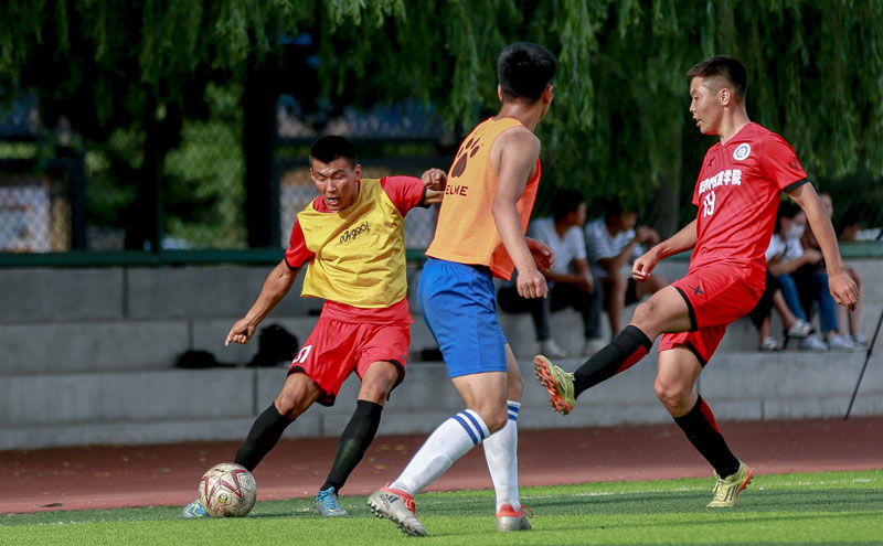 国安客场战平上港精彩瞬间（国安客场战平上港的高光时刻）