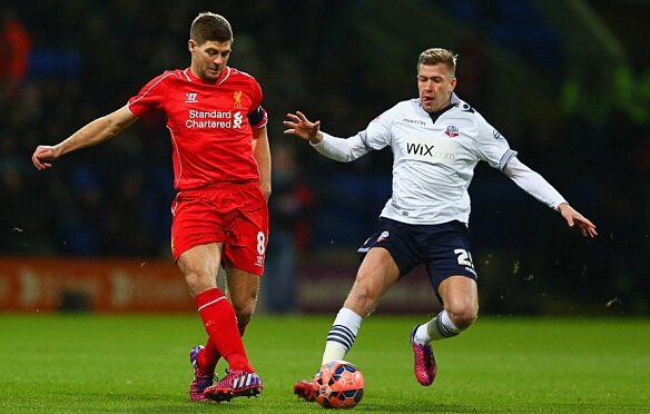 民主刚果疑似禁区手球，但因VAR设备故障，裁判未判给贝宁点球（VAR故障致争议：民主刚果禁区疑手球未判，贝宁无缘点球）