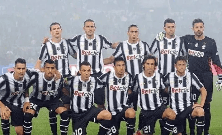 克罗斯：居莱尔和我不是同类型球员，我相信他能在皇马待很久（克罗斯：我和居莱尔类型不同，相信他能在皇马长久立足）